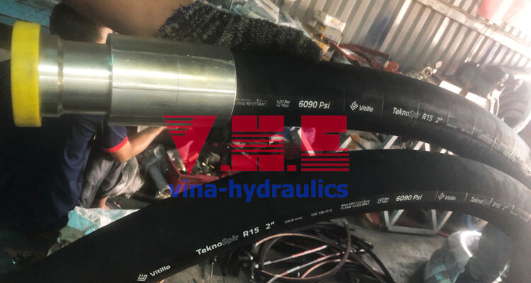 VHE gia công bóp 2 đầu Ống thủy lực Vitillo TeknoSpir R15 2" DN51 6090Psi