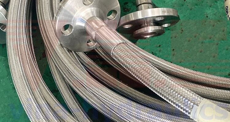 Ống Teflon PTFE 3/4'', 1/2'', 1'' bọc vỏ lưới inox đi kèm mặt bích inox ANSI
