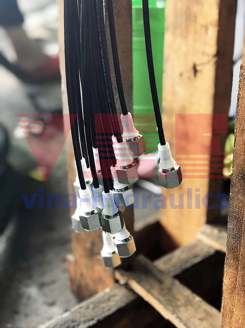 VHE bấm đầu Ống thủy lực Micro Hose Dicsa DN 2 chính hãng