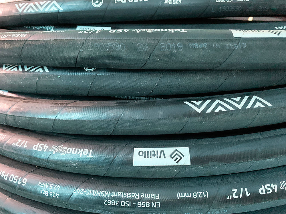 Nơi bán Tuy ô thủy lực Vitillo 4 lớp thép 4SP 6150Psi TS4SP08