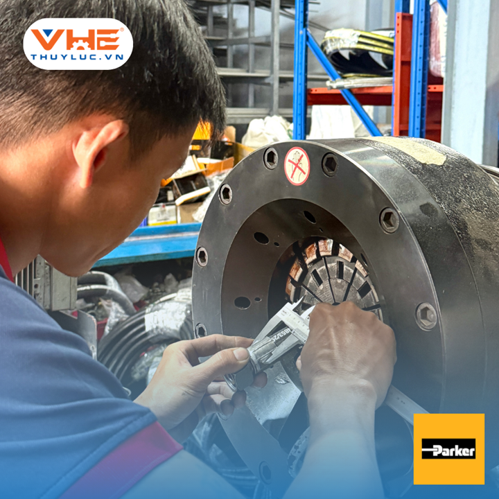 Crimping hydraulic hose service in HCM City