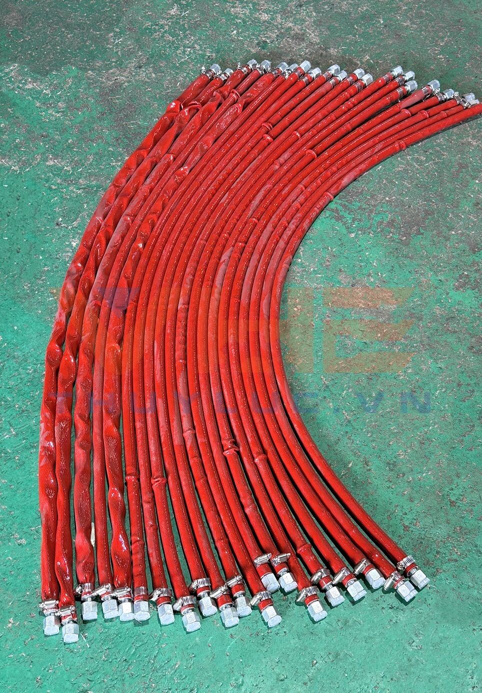 Tiếp tục tiếp nhận đơn hàng gia công bấm đầu DIN cho ống thủy lực 14'', 12'' và bọc PJ