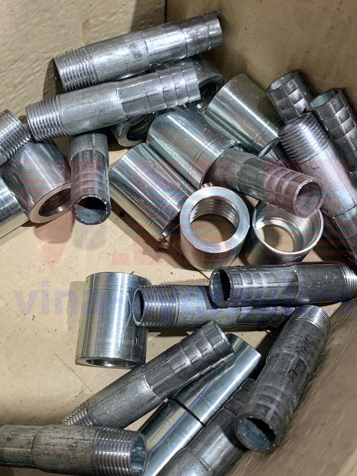 ống mềm thủy lực bên 1 lớp thép size bấm 1 đầu thẳng 1 đầu ren