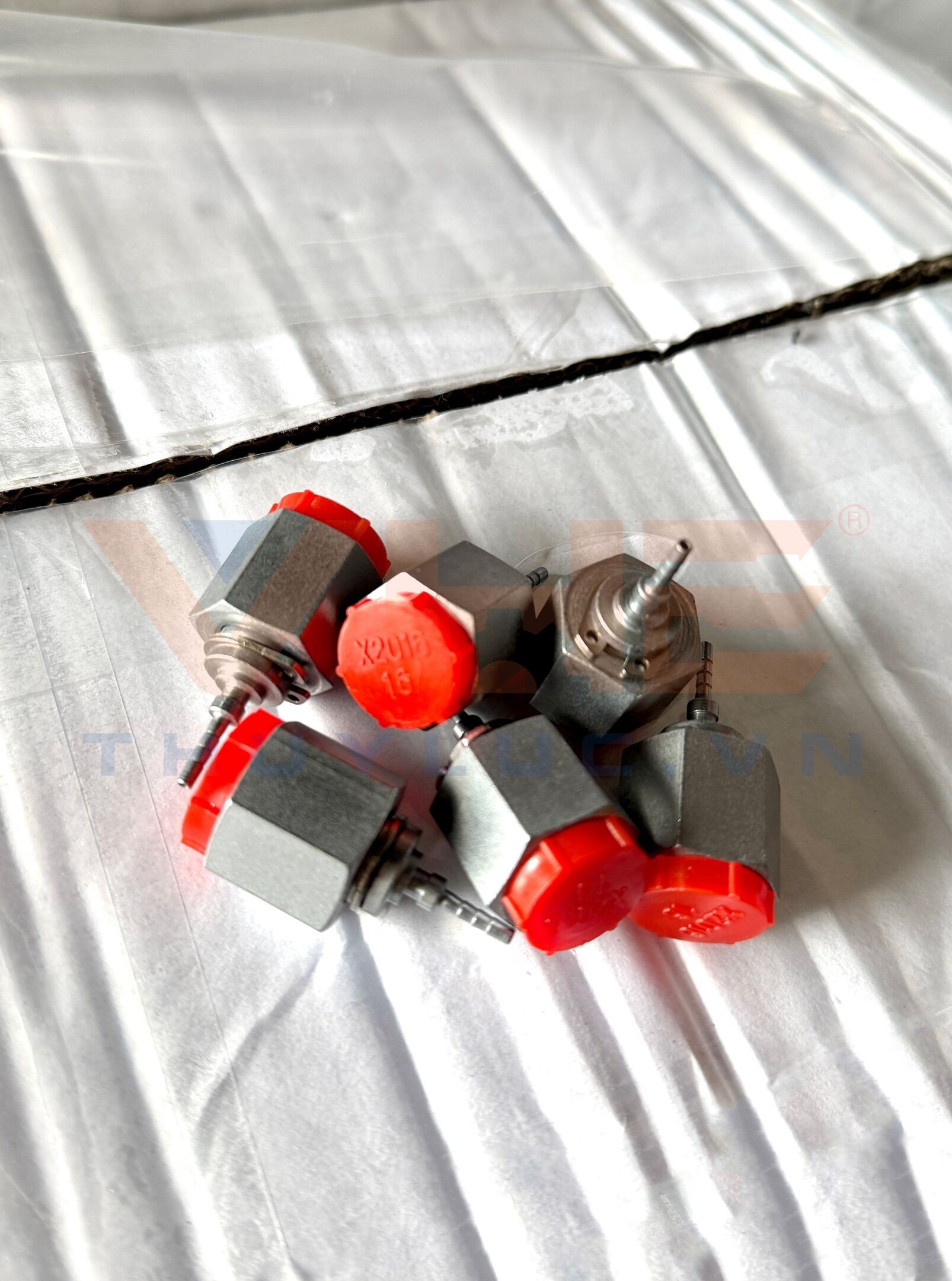 Phụ kiện đầu bấm DN2 sẵn hàng số lượng lớn