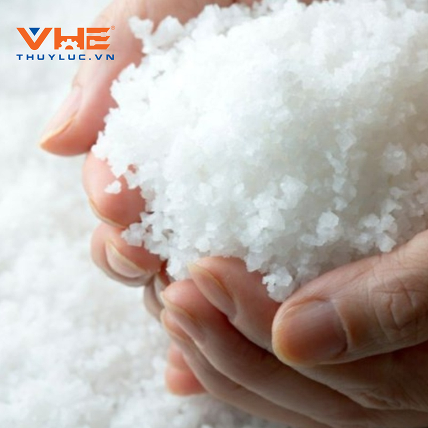 Phân biệt inox 304 - Inox 316 bằng môi trường muối