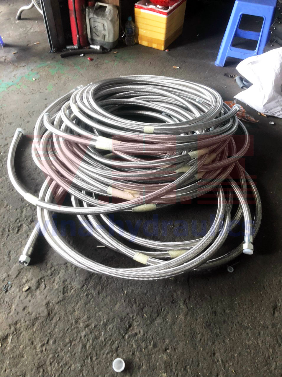 VHE gia công bọc lưới inox Ống Parker 4SH chính hãng