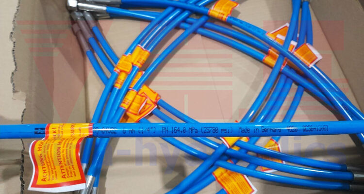 Ống thủy lực Parker 2440D Polyflex 4 lớp chịu áp cao lên đến 220 Mpa