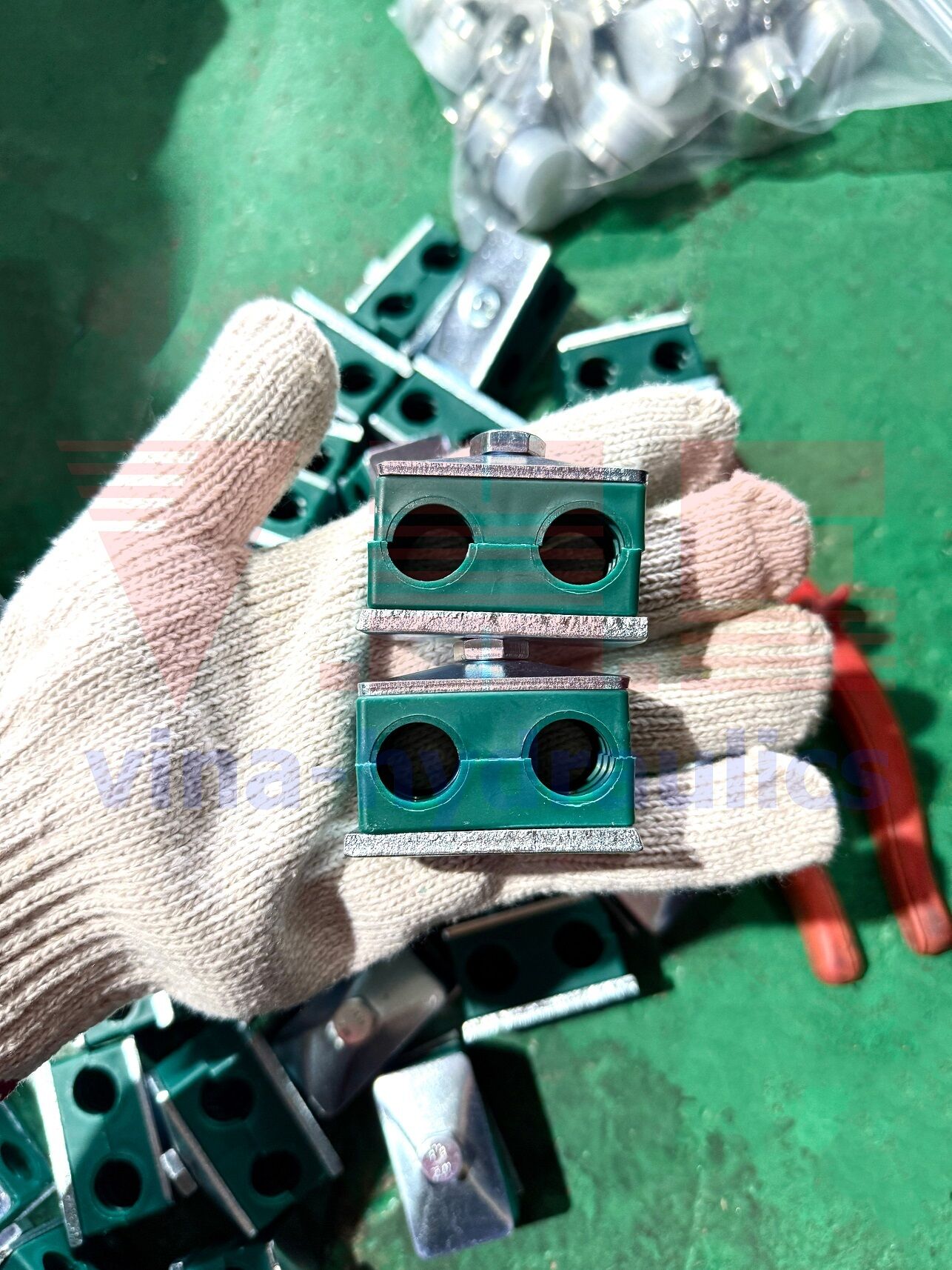 Kẹp đôi thủy lực loại nhẹ giá tốt