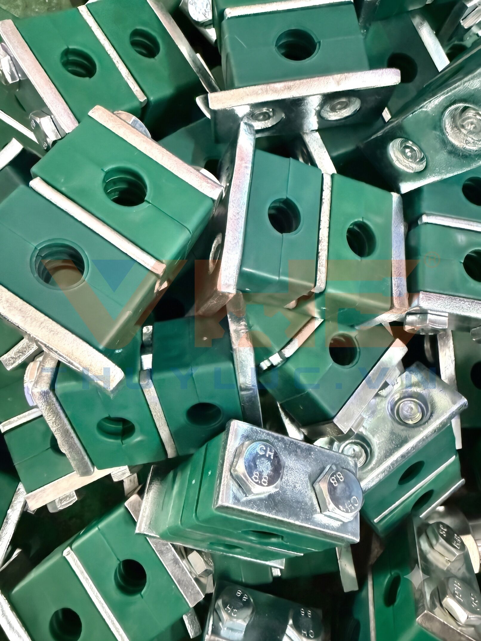 Kẹp ống thủy lực Nhựa loại Nặng - Kẹp Tầng