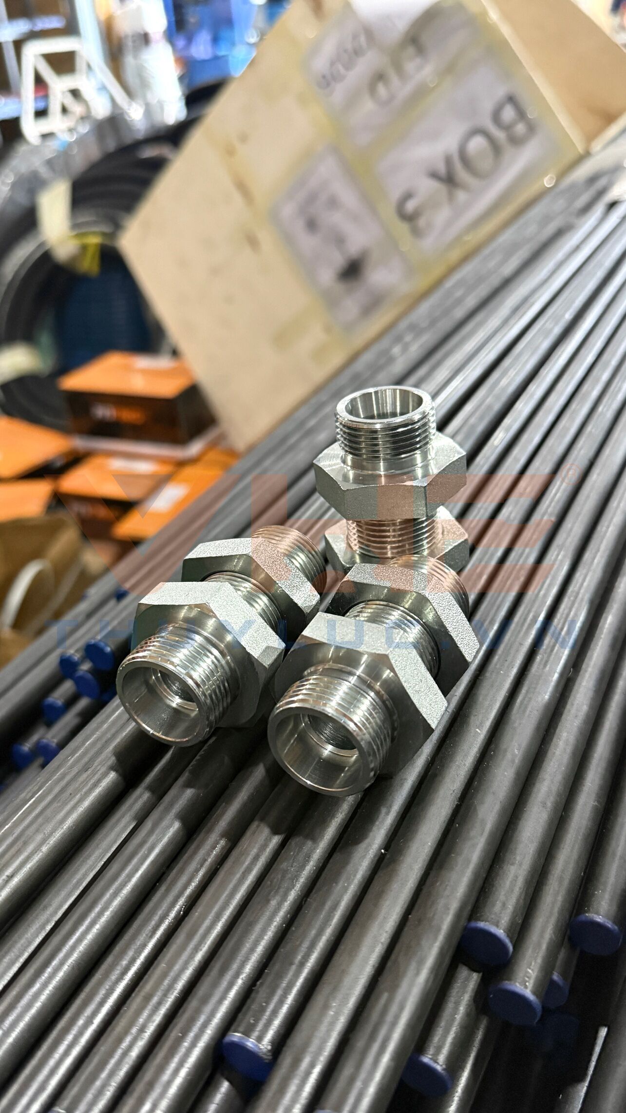 Đầu nối xuyên vách hệ DIN 2535 tiêu chuẩn