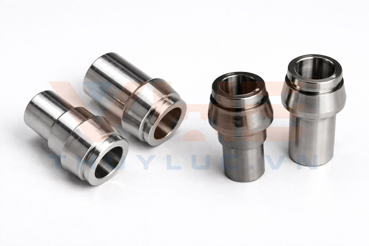 Welding nipple connects to seamless pipe