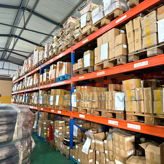 Pipe clamps' warehouse