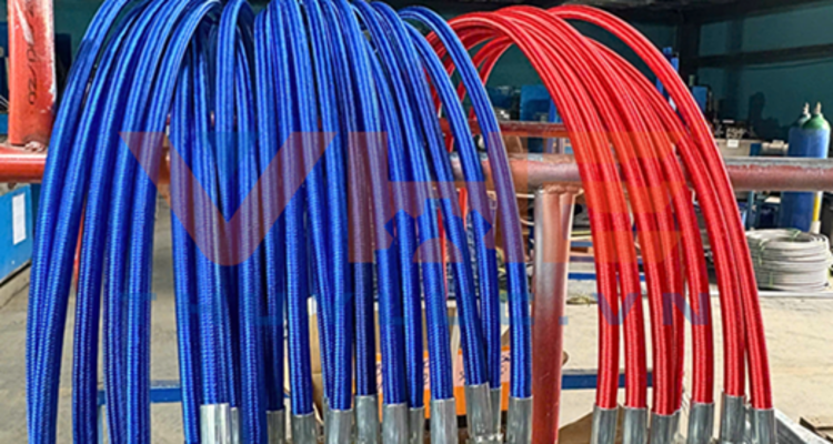 Ống Teflon PTFE bọc dù xanh đỏ sẵn số lượng lớn tại Hà Nội