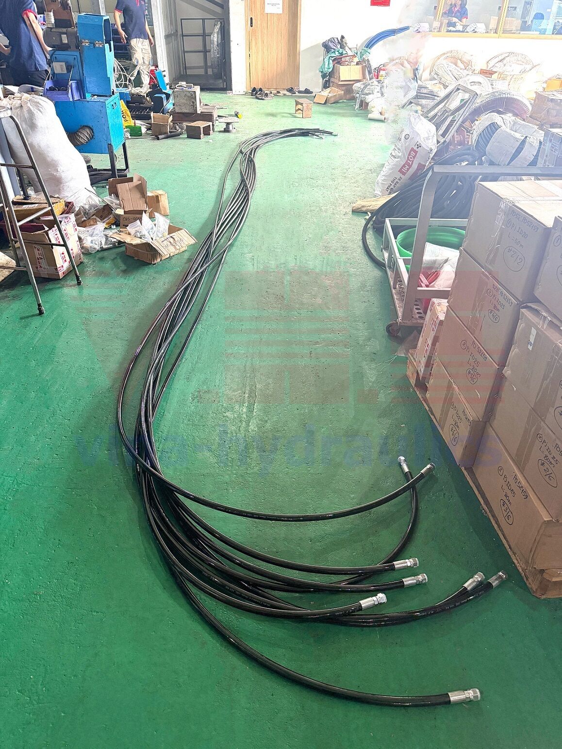 Ống-khí-R8-12''-bấm-2-đầu-bằng-phi-21-12''