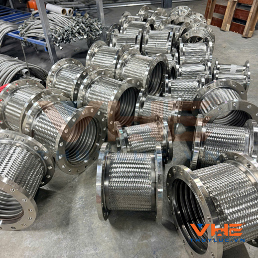 khớp nối mềm inox 2 đầu bích