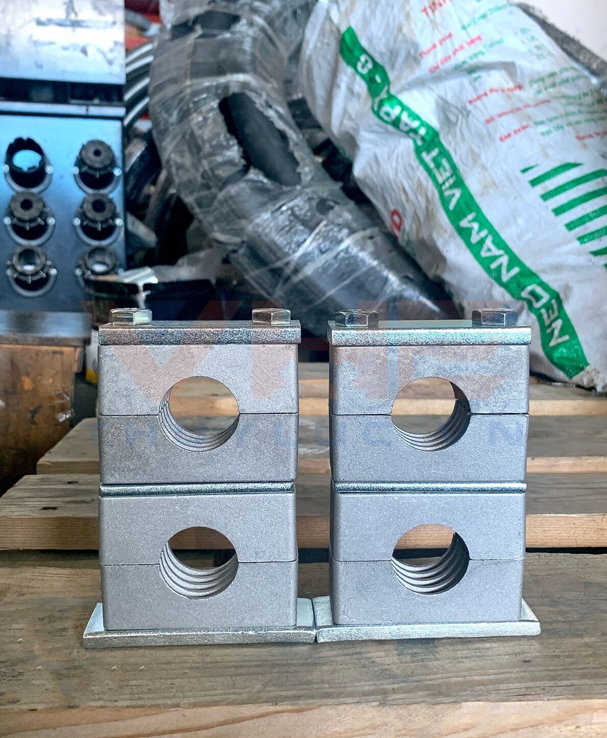 Kẹp ống thủy lực Nhôm loại Tầng 1