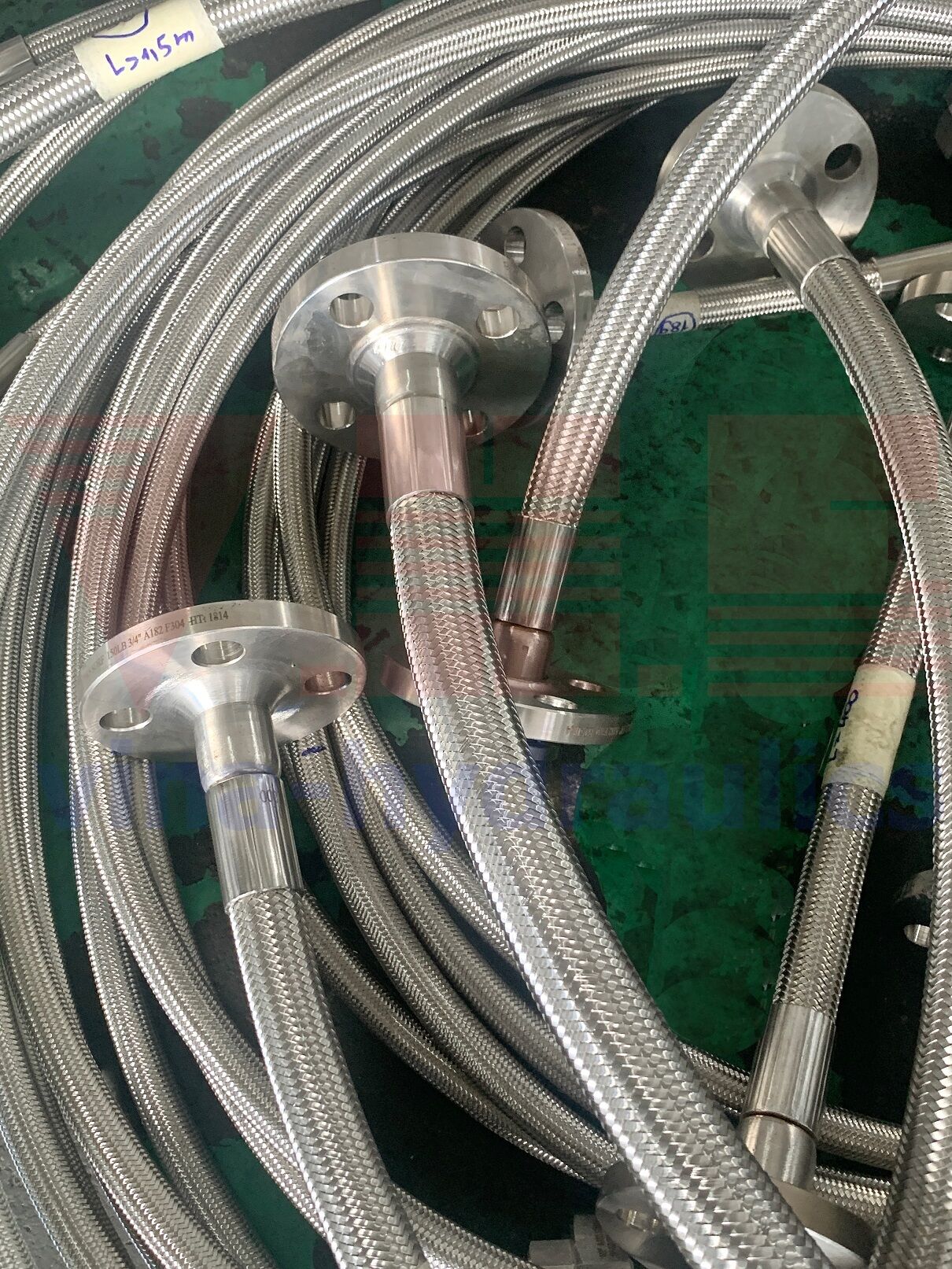 Ống teflon bọc vỏ lưới inox không gỉ đi kèm mặt bích inox ANSI