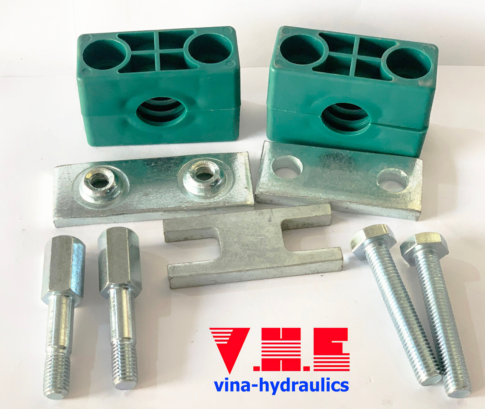 Hydraulic pipe clamps