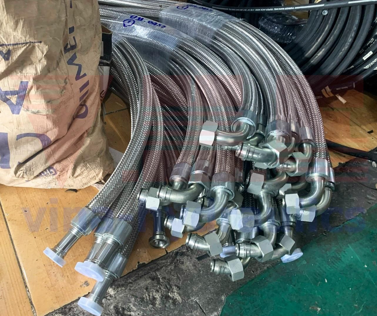 Tuy ô 2 lớp 2SN Alfagomma bọc lưới inox