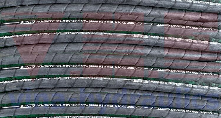 Parker 1/2'' Rubber Flexible Hose with Stainless Steel Braid, Crimped 16S Fitting, M24x1.5