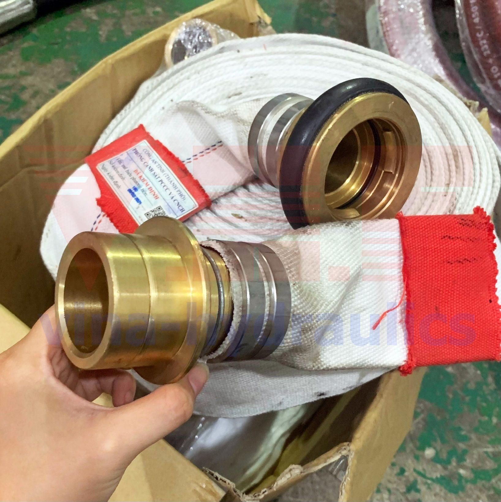 VHE bấm đầu Vòi ống chữa cháy Tomoken với khớp nói Machino